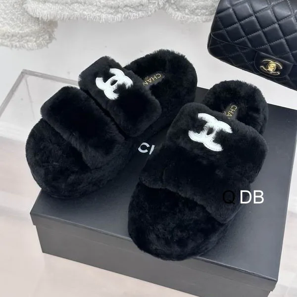 Chanel sz35-40 3C DB0906