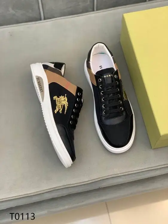 Burberry sz38-45 0321