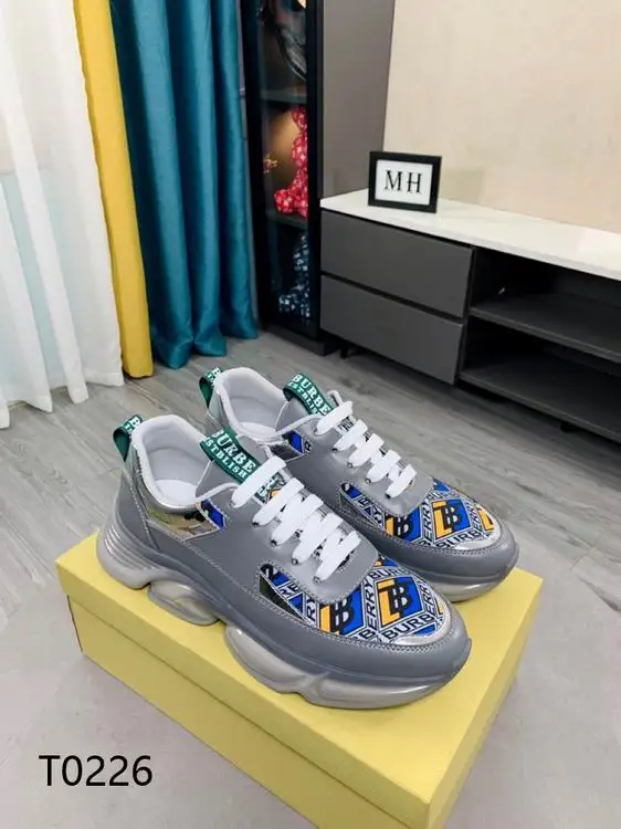 Burberry sz38-45 0327