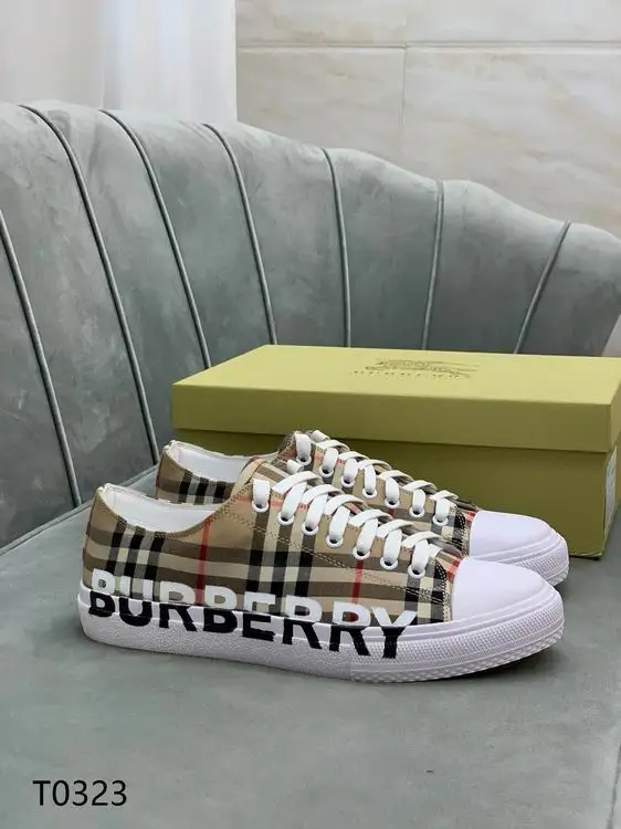 Burberry sz38-45 0337