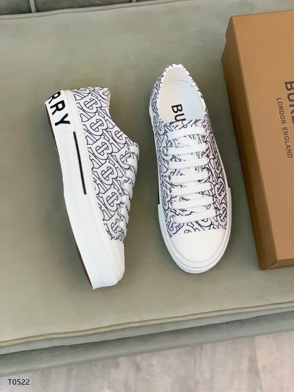 Burberry sz38-45 0350