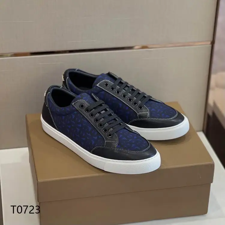 Burberry sz38-44 0383