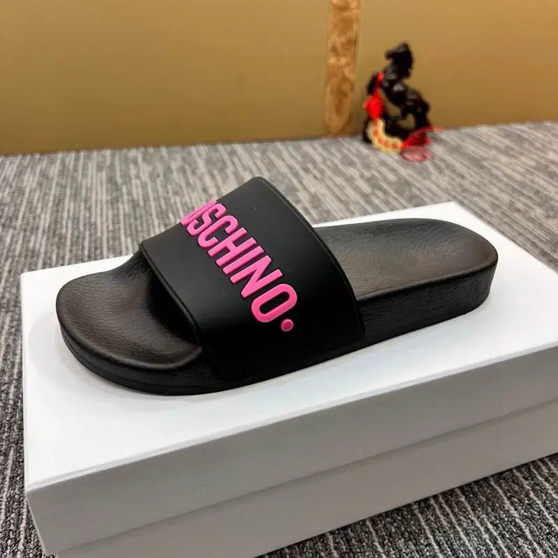 2025 Moschino 拖鞋 0513