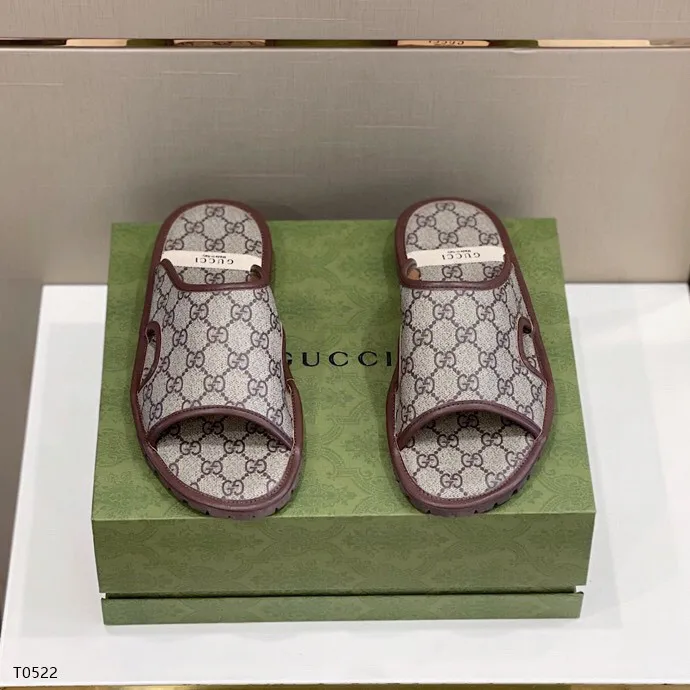 Gucci sz38-44 0402