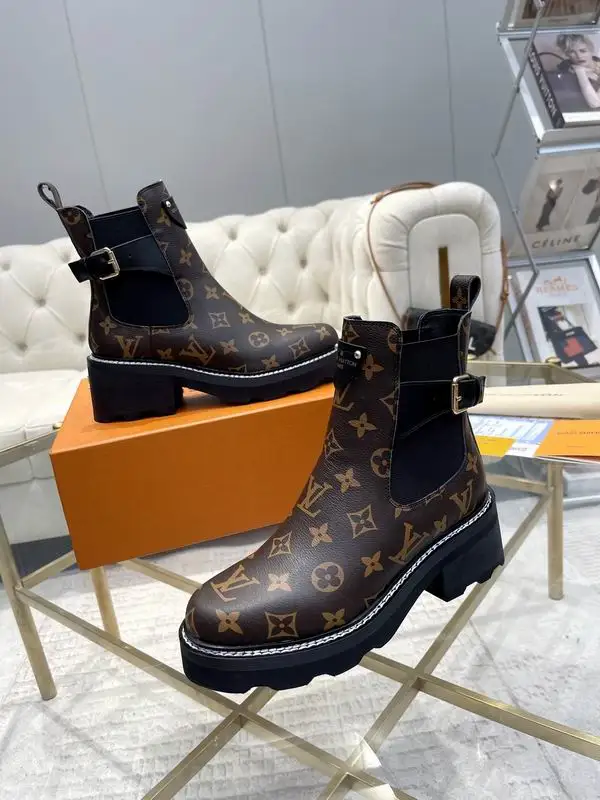 2025 LV woman's boots 0110