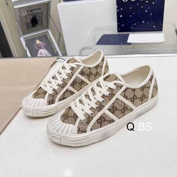 Gucci sz38-45 BS0704