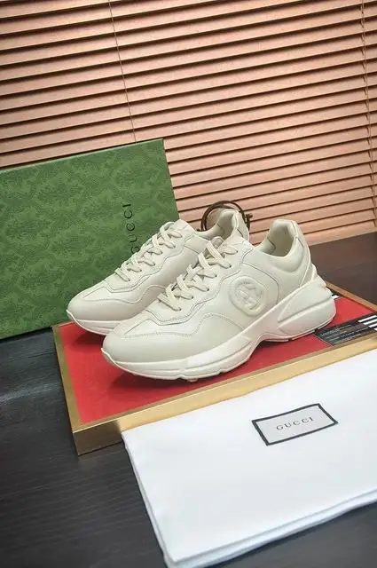 Gucci sz38-45 mnh0804