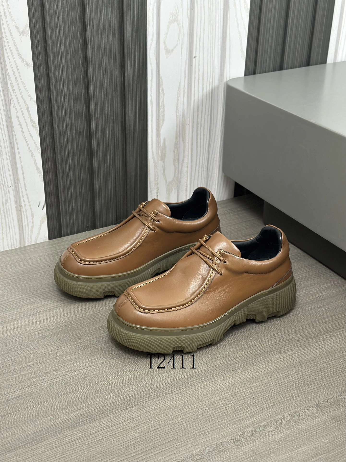 Burberry sz38-45 h1111