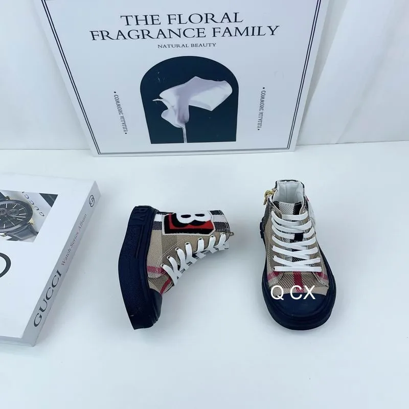 Burberry sz26-35 CX0702