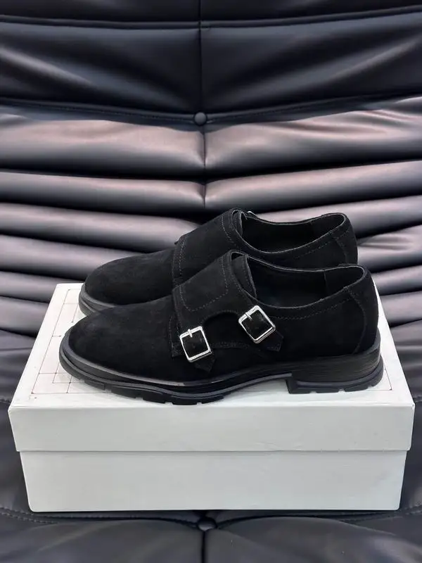 2025 Alexander McQueen Men leather shoes 0221