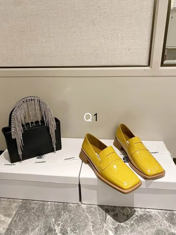 MiuMiu Casual shoes Woman Ts