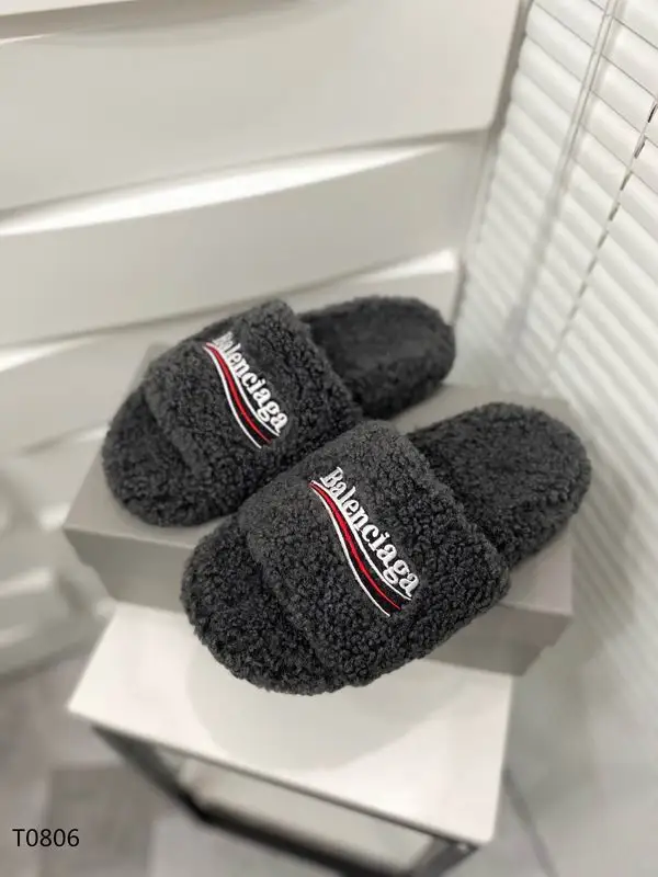 Balenciaga Slippers 1028