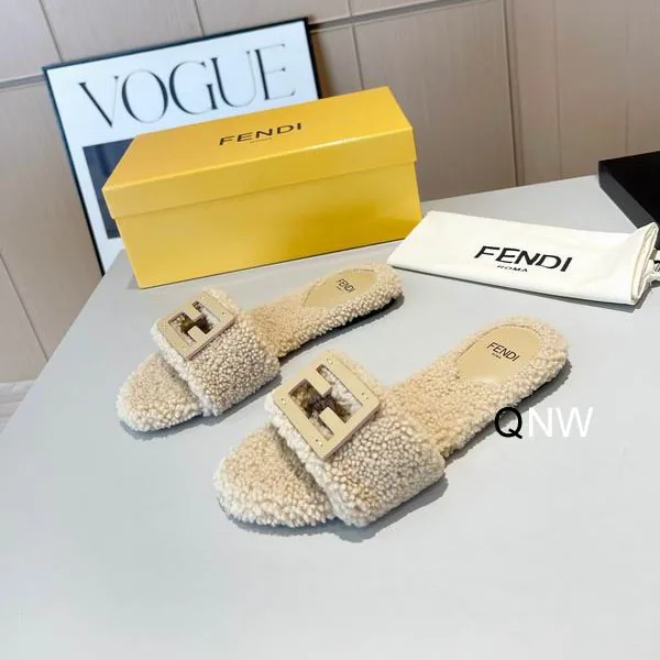 Fendi Slipper Woman Ts