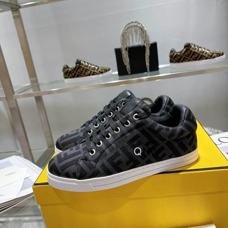 Fendi Low Cut Women Ts