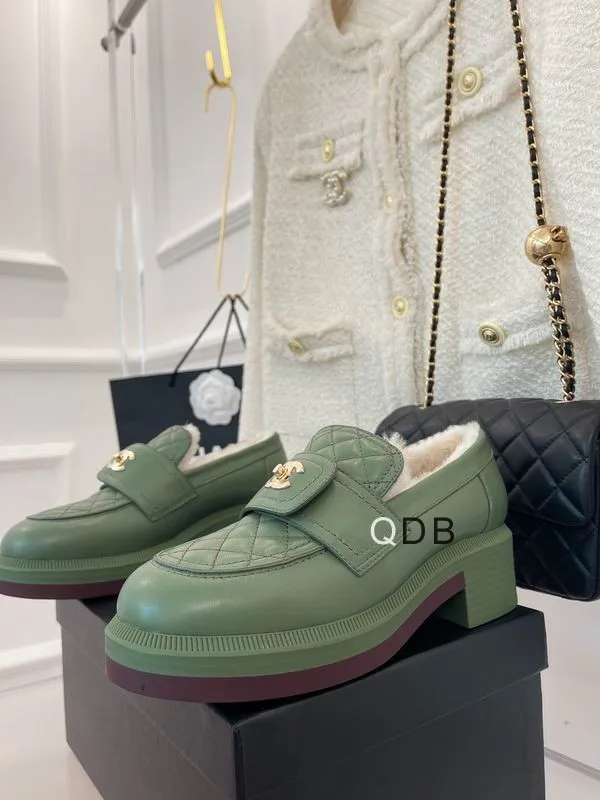 Chanel Casual shoes woman Ts