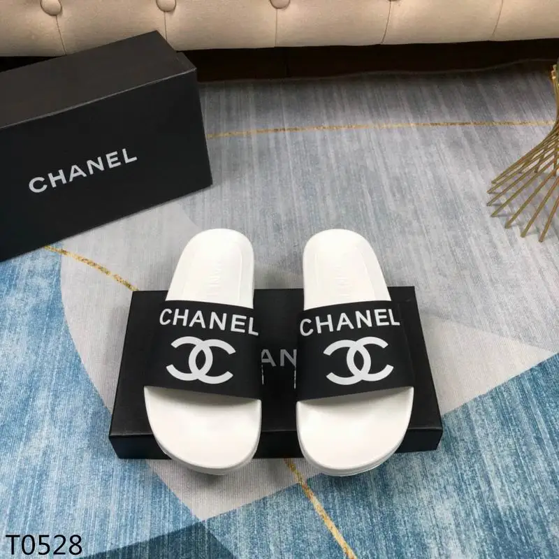 Chanel Slippers 0813